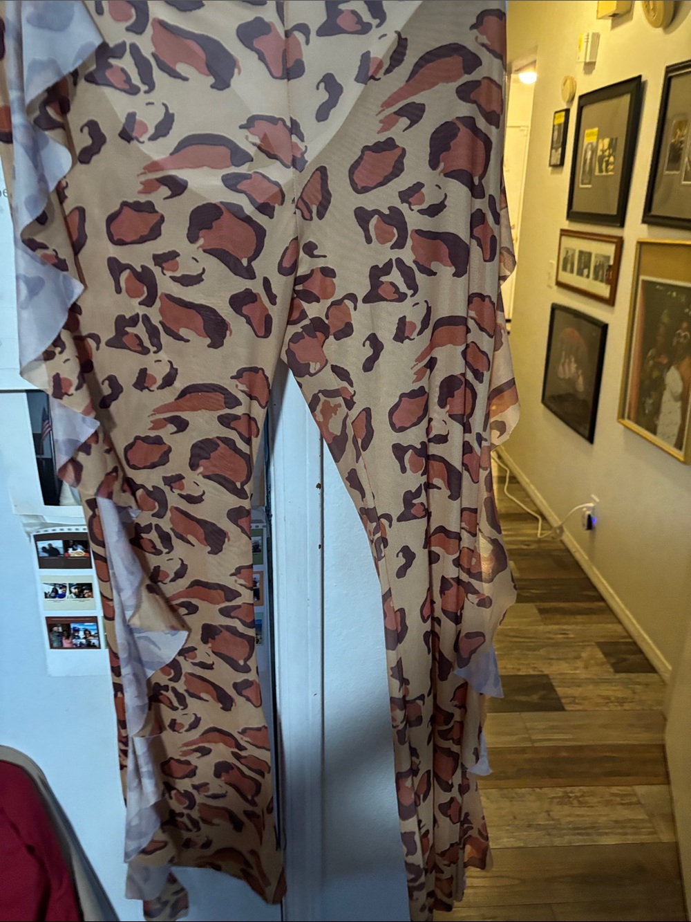 Leopard Print Ruffle Scarf - Brown - Picture 2 of 6